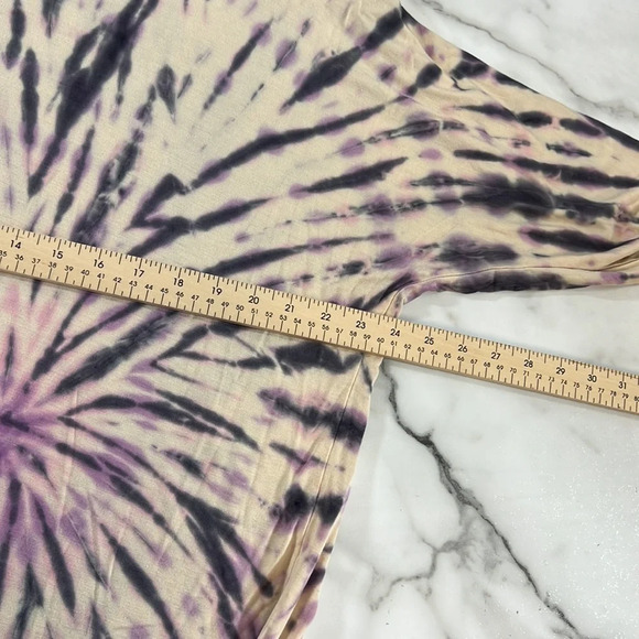 Torrid Super Soft Knit Top Womens 00 Tan Purple Tie Dye Long‎ Sleeve T-Shirt Med - Picture 6 of 8